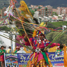 TAITICO ANDINO DANZARIN